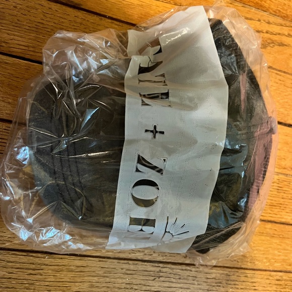 Tate + Zoey Hungover Hat, New - Picture 5 of 5